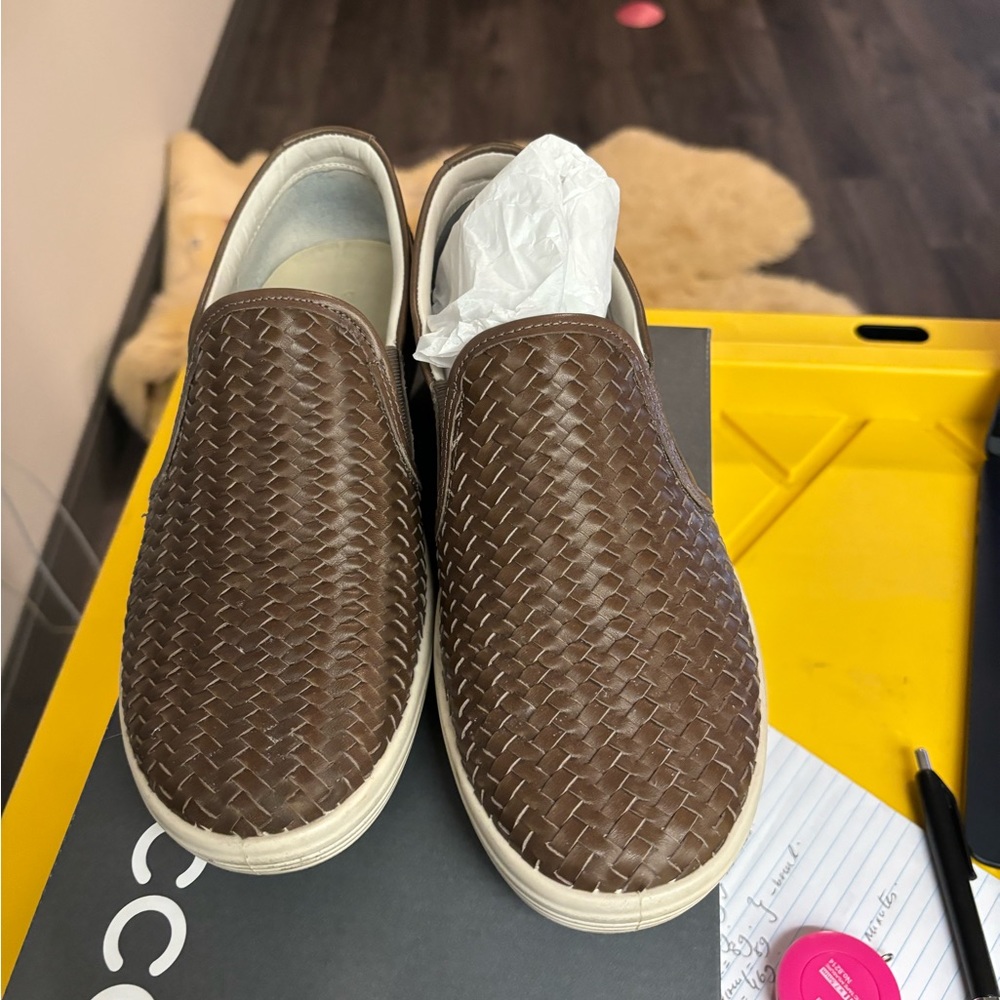 Ecco Slip ons